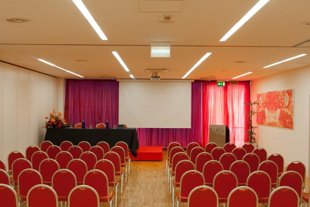 Klass Hotel Кастельфидардо Экстерьер фото