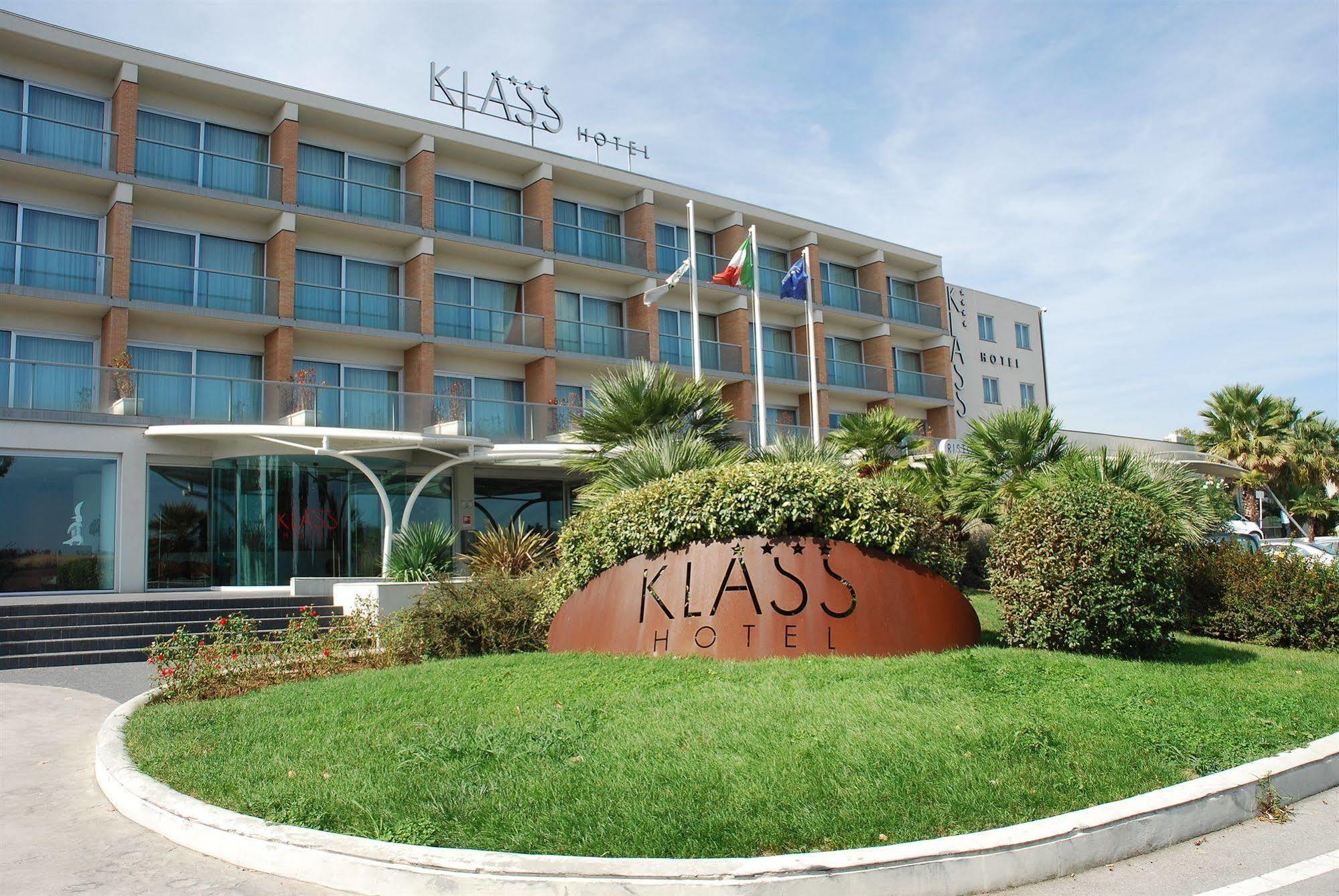 Klass Hotel Кастельфидардо Экстерьер фото